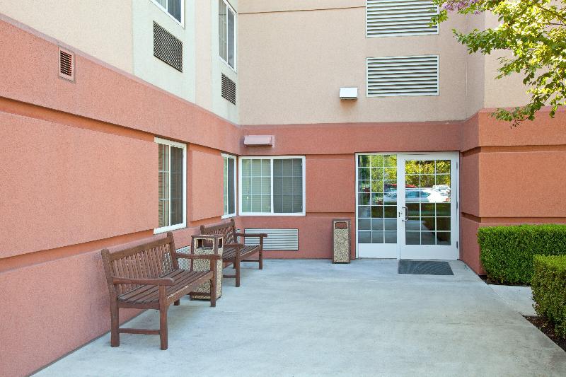 Sonesta Simply Suites Irvine East Foothill Lake Forest Exterior foto
