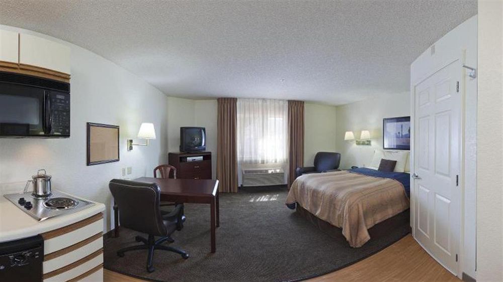 Sonesta Simply Suites Irvine East Foothill Lake Forest Exterior foto